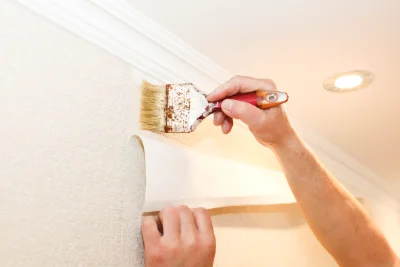 Pose de papier peint à Auge — revêtements muraux et toiles de verre